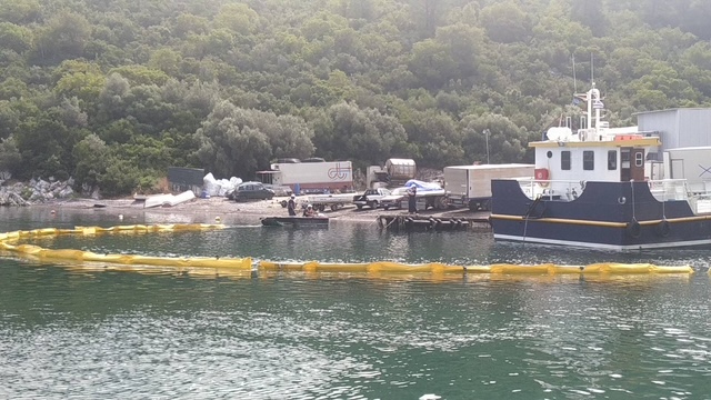 &Epsilon;&theta;&epsilon;&lambda;&omicron;&nu;&tau;έ&sigmaf; &sigma;&tau;&omicron;&nu; &lambda;&iota;&mu;έ&nu;&alpha; &mu;&epsilon; &tau;&omicron;&nu; &epsilon;&xi;&omicron;&pi;&lambda;&iota;&sigma;&mu;ό &delta;&iota;ά&sigma;&omega;&sigma;&eta;&sigmaf;