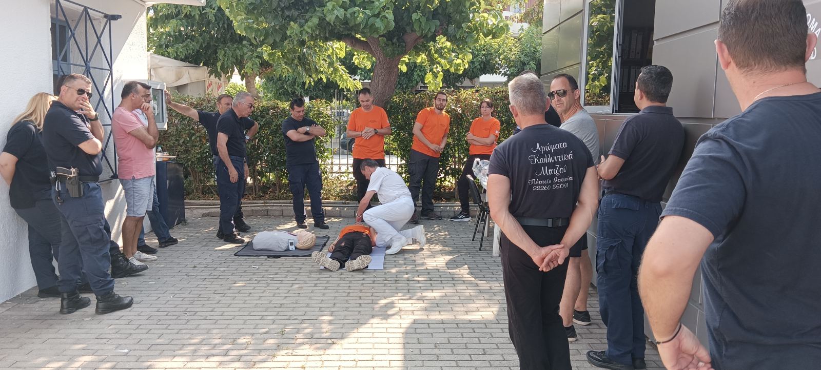 &Epsilon;&kappa;&pi;&alpha;ί&delta;&epsilon;&upsilon;&sigma;&eta; &Mu;&alpha;&theta;&eta;&tau;ώ&nu;